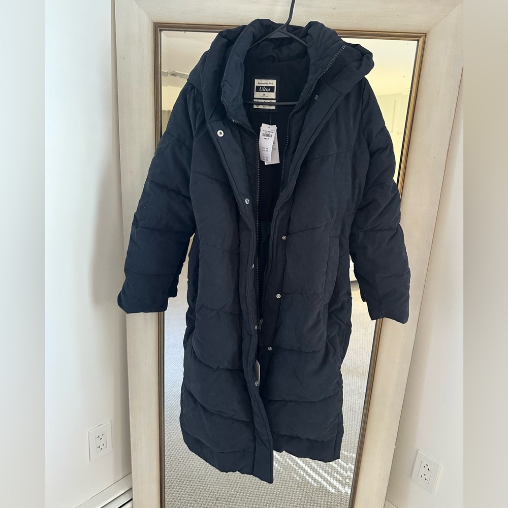 Abercrombie & Fitch Ultra Black Puffer Coat
